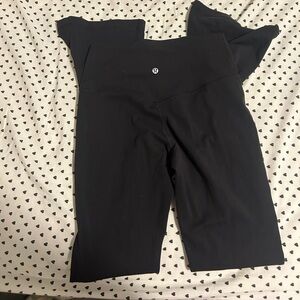 Black LuLuLemon yoga pants / flared leggings